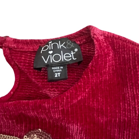 Pink & Violet Red Bear Sweater with Red and Blk Plaid Bellbottom Pants. Size: 2T - Picture 6 of 13